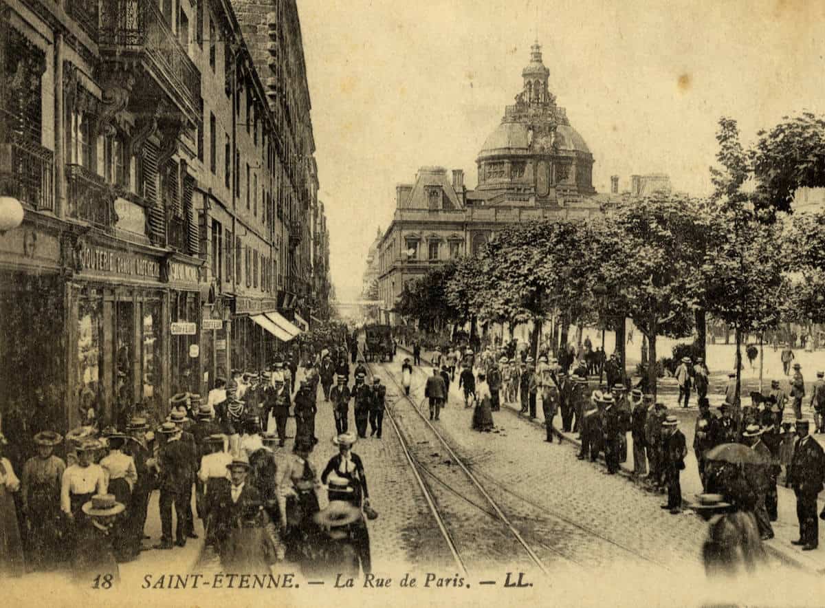 2 FI ICONO 1546, rue de Paris, 1900